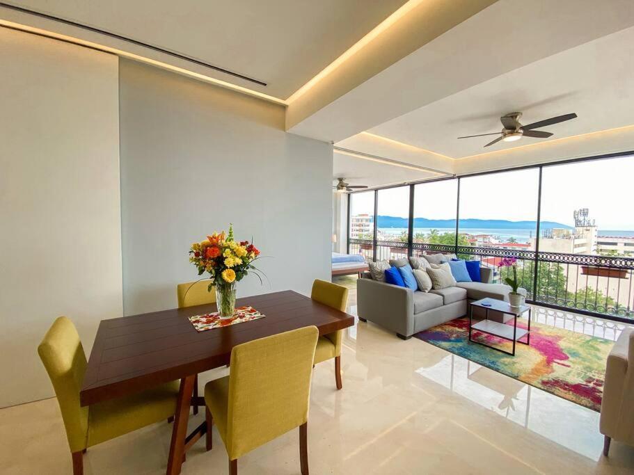 Luxury Oceanview Modern Condo بويرتو فالارتا المظهر الخارجي الصورة