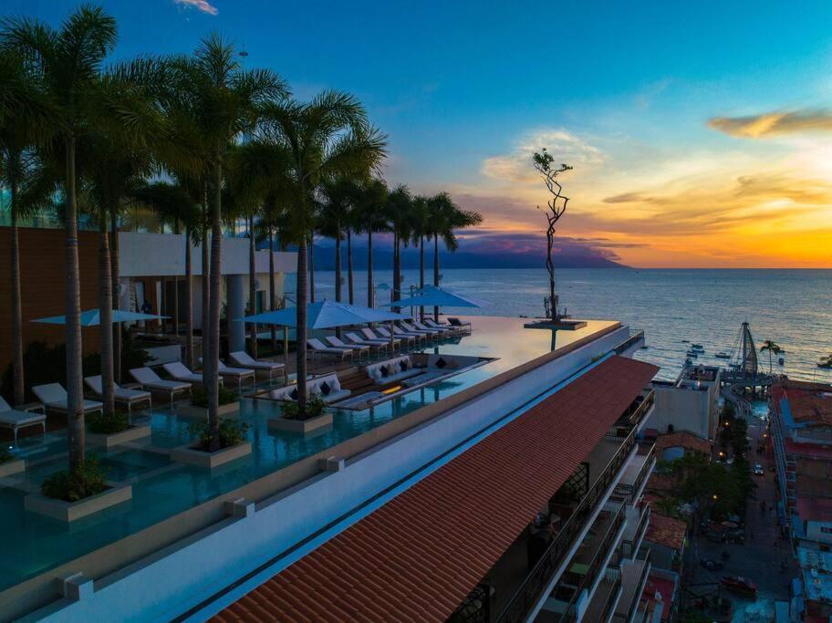 Luxury Oceanview Modern Condo بويرتو فالارتا المظهر الخارجي الصورة